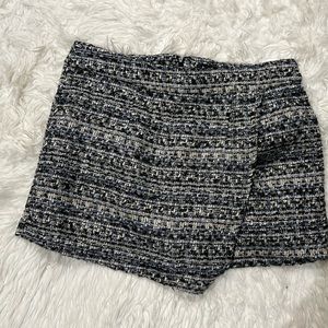 Lulu’s multicolored wrap shorts